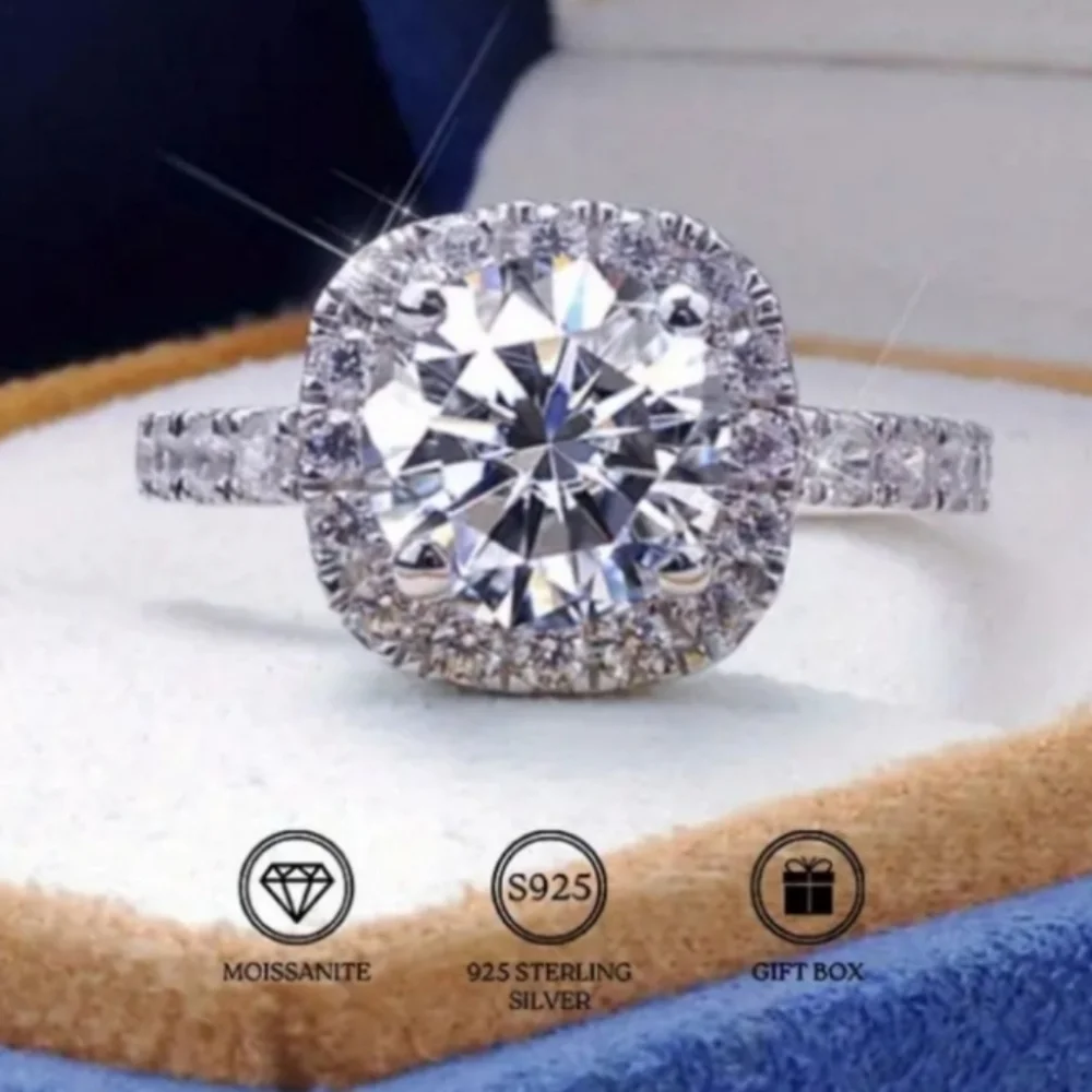 Stunning 925 sterling silver Moissanite solitaire 0.05 carat engagement ring sz6